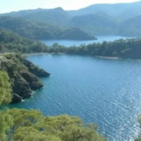 Lovely 3 Bed Villa On The Beach With Spectacular Sea Views. Close To Town Apartamento